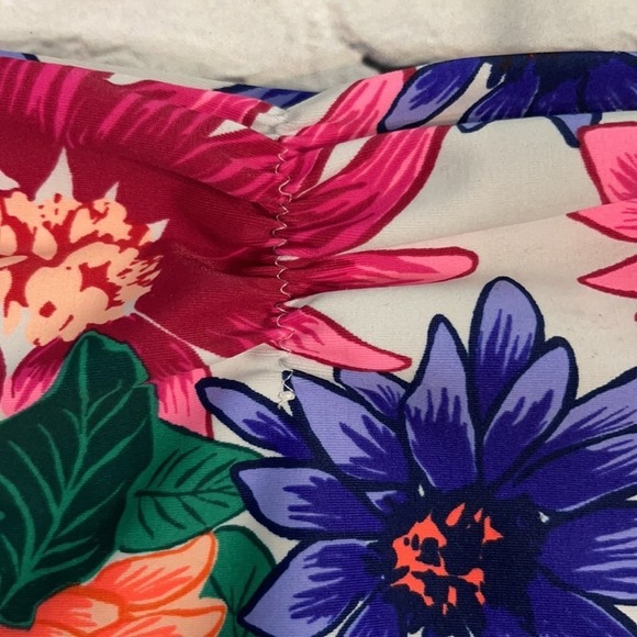Old navy Floral Bathing Suit Bottoms Large - Picture 5 of 6